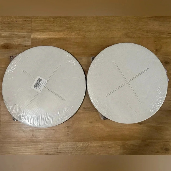 2 FROZEN CUPCAKE STANDS NEW NEVER USED - Picture 3 of 4